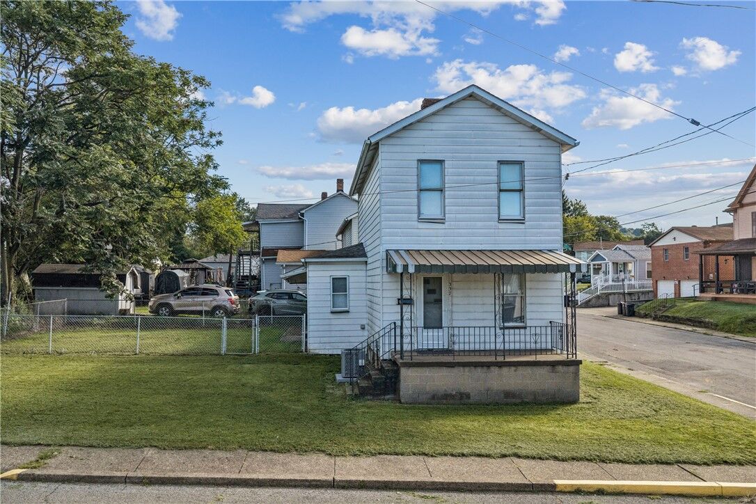 Property Photo:  337 Maryland Ave  PA 15074 