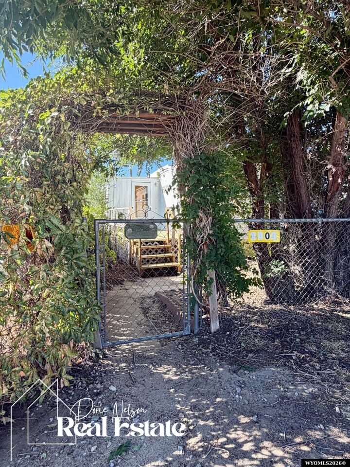 Property Photo: 4403 Chalmers Street WY 82604