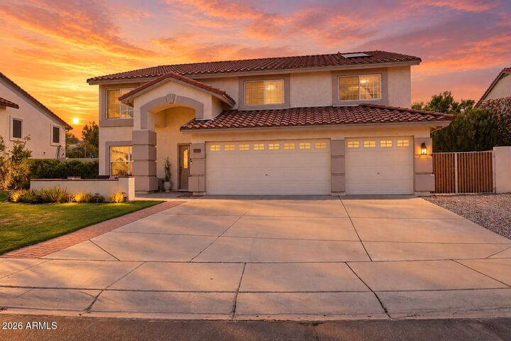 Property Photo: 12729 N 58th Drive AZ 85304