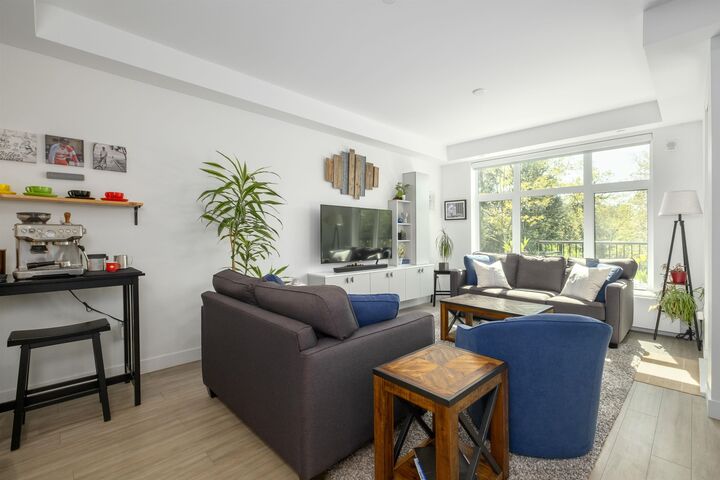 Property Photo:  747 E 3rd Street 111  BC V7L 1G8 
