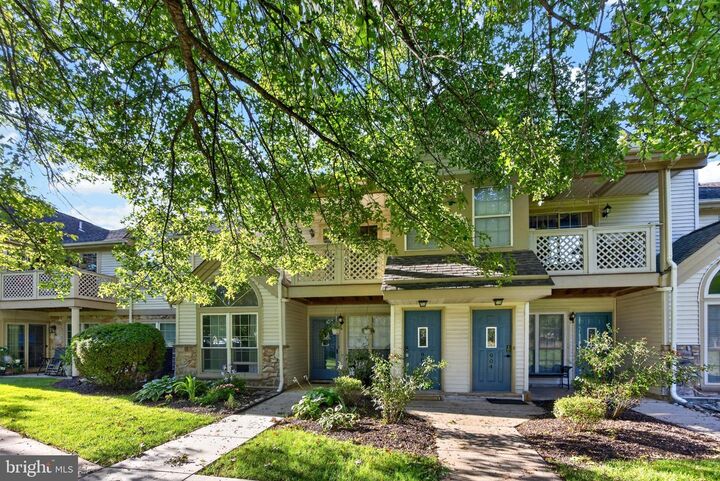 Property Photo: 906 Foxmeadow Drive Condo 906 PA 19468