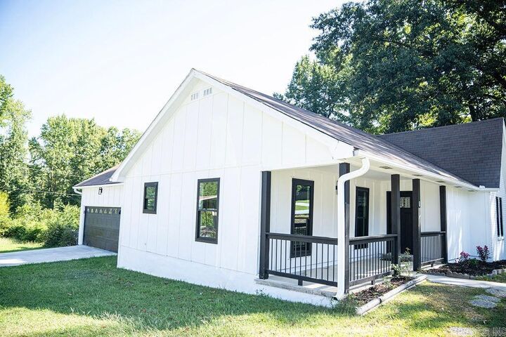 Property Photo:  7 Neal Street  AR 72022 