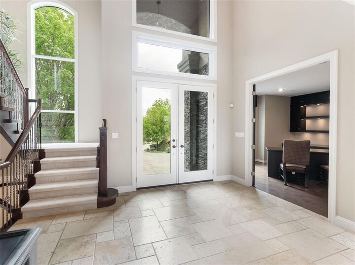 Property Photo:  87 Willmington Drive  MB R3X 2C2 