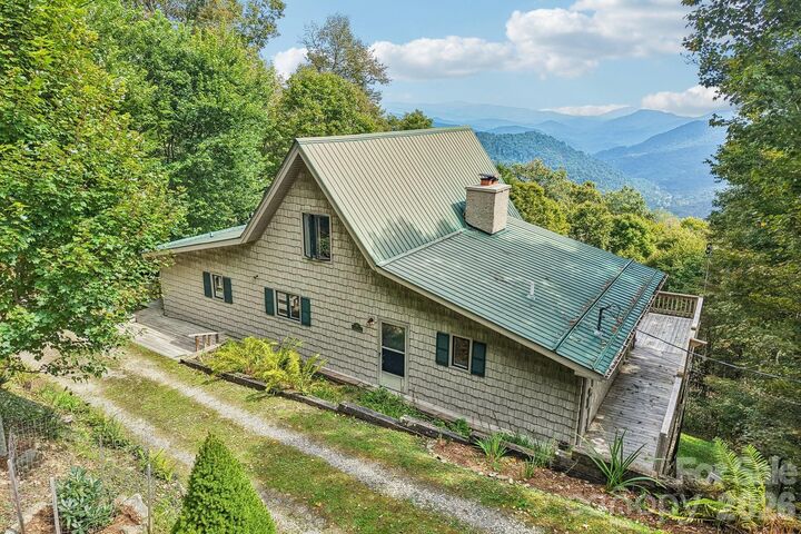 Property Photo: 459 Lookout Drive NC 28754