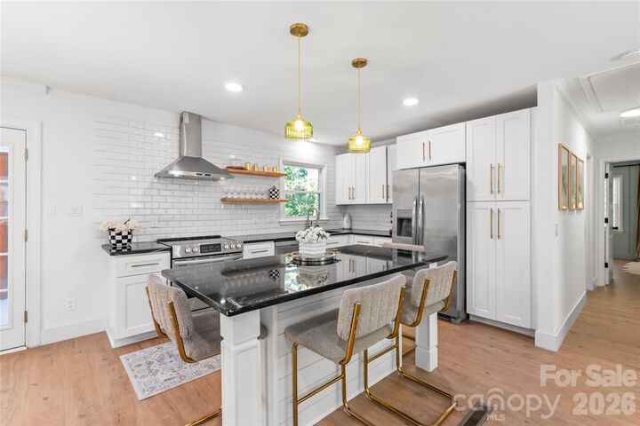 Property Photo:  610 Ridgeway Drive  NC 28012 