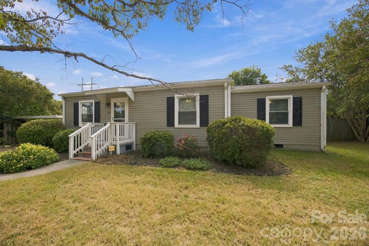Property Photo:  208 Faile Street  SC 29715 