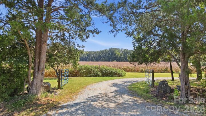 Property Photo: 7720 W Duncan Road NC 28079