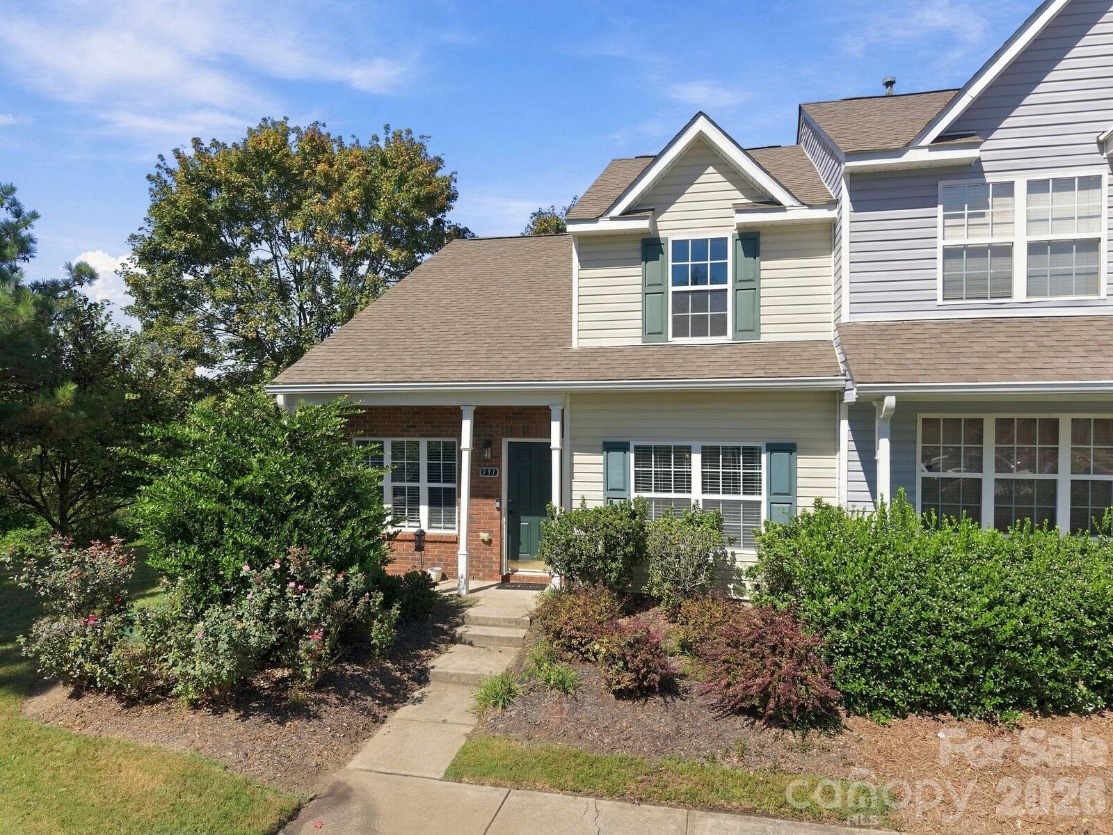 Property Photo: 931 Par One Court SC 29715