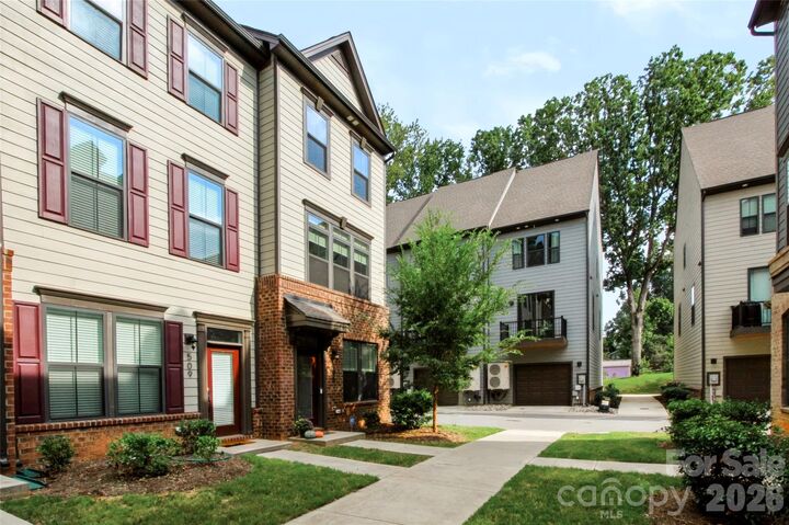 Property Photo:  505 Cubitt Court  NC 28205 