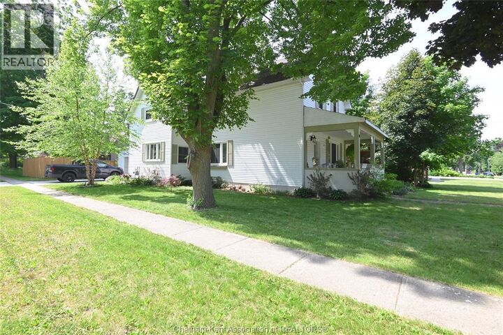 Property Photo:  101 Main Street East  ON N0P 2C0 