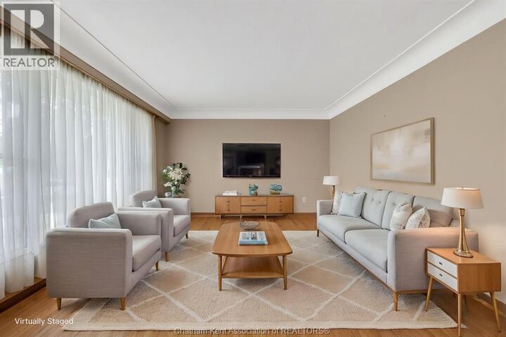 Property Photo:  35 Peter Street  ON N7M 5B2 