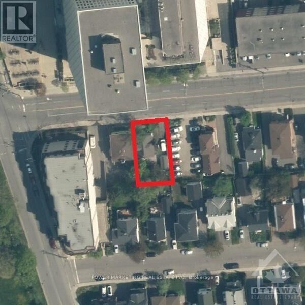 Property Photo:  12 McArthur Avenue  ON K1L 6R2 