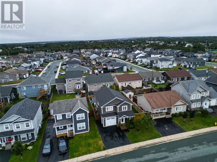 Property Photo:  11 Glen Abbey Street  NL A1H 0G3 