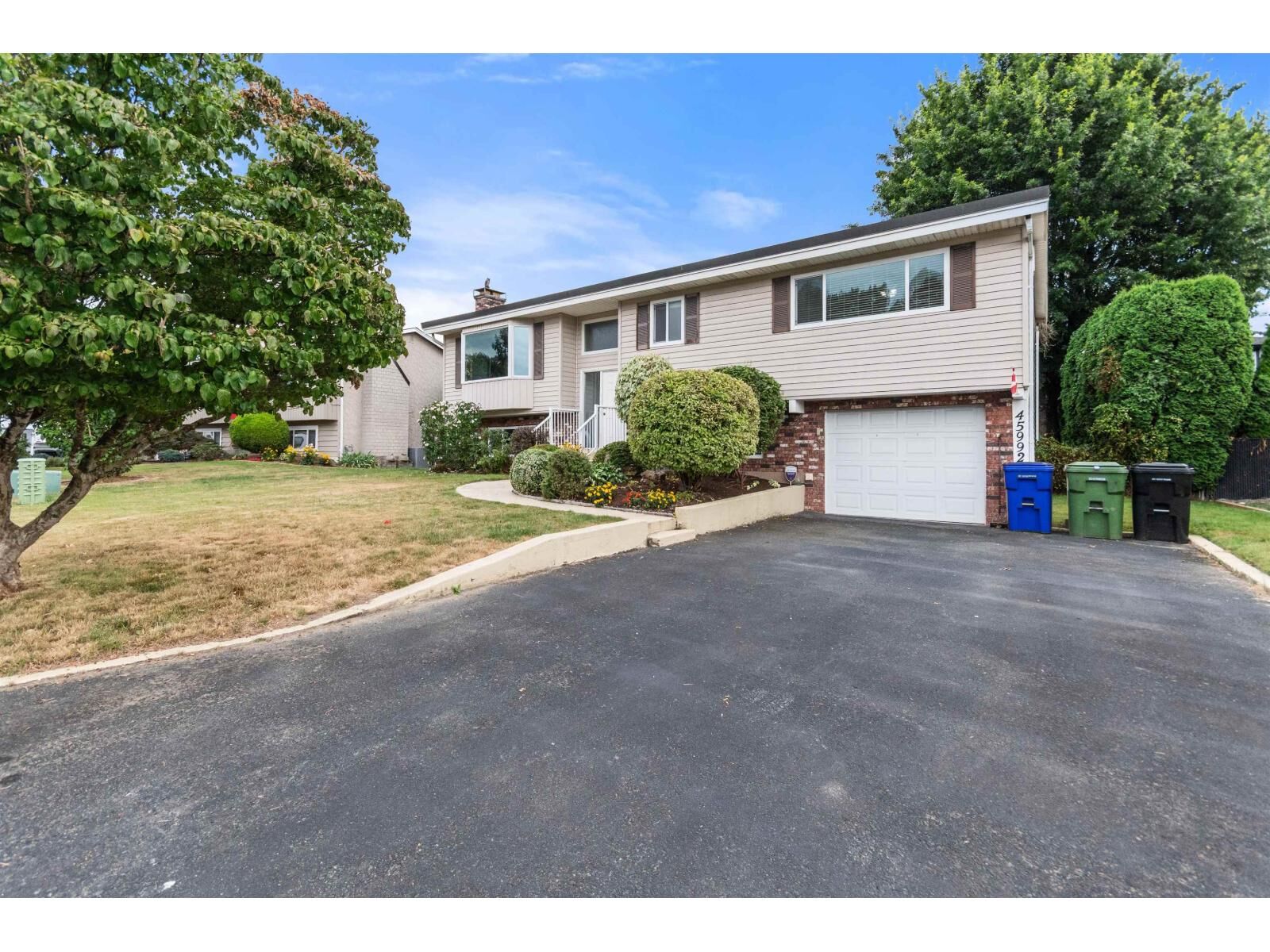 Property Photo:  45992 Silver Avenue  BC V2R 2P9 