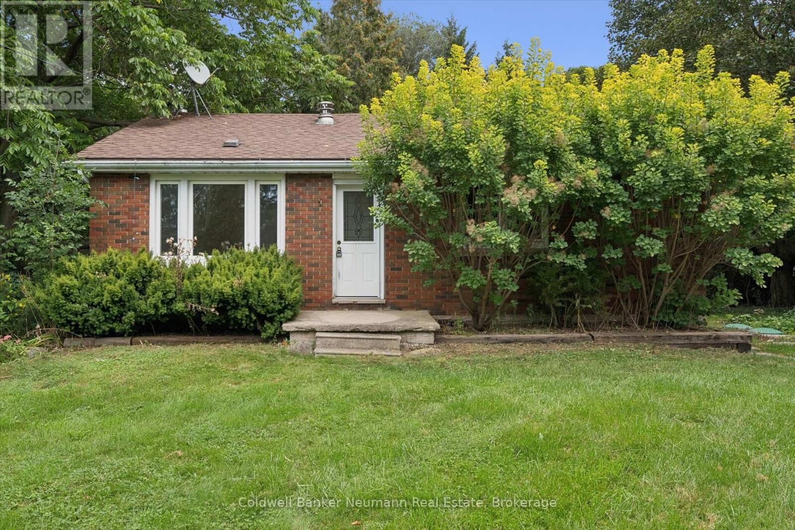 Property Photo:  7241 Wellington Rd 21 Road  ON N0B 1B0 