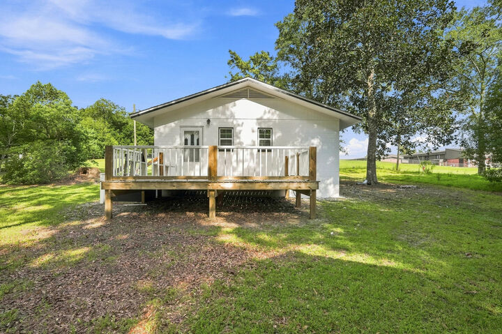 Property Photo:  405 Range Line Street  FL 32425 