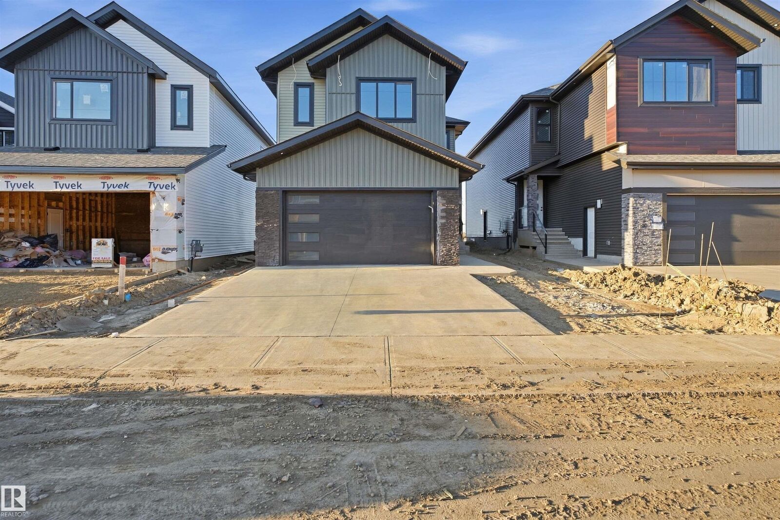 Property Photo:  13140 187 Avenue NW  AB T6V 0N3 