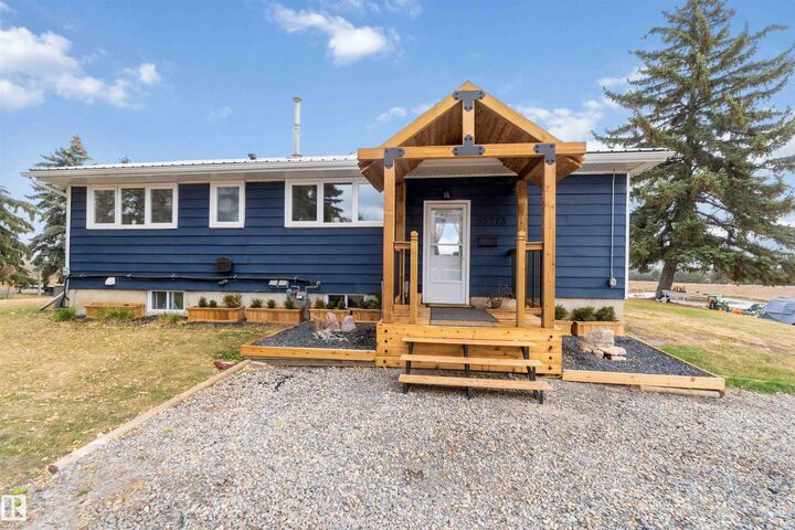 Property Photo: 53273 Rge Road 215 AB T8E 2B4