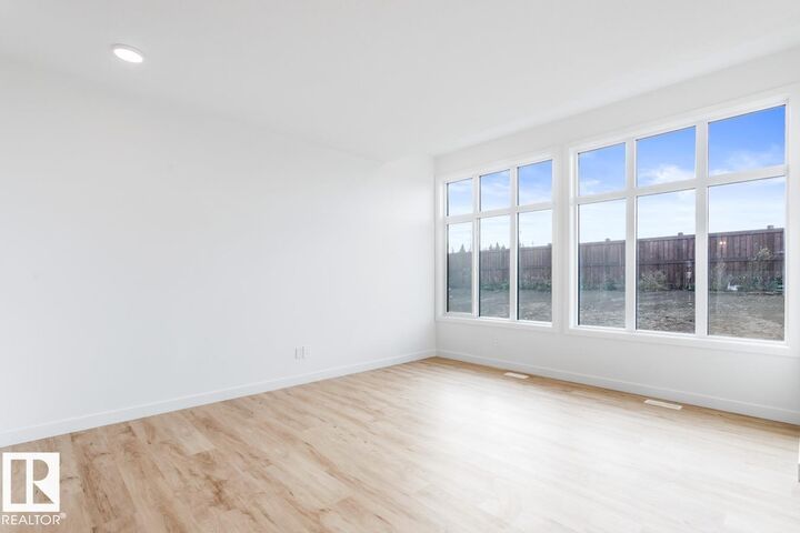 Property Photo:  170 Canter Wynd  AB T8A 4V2 