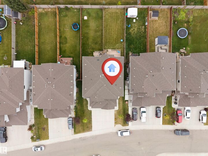 Property Photo:  2004 15 Avenue NW  AB T6T 2B6 