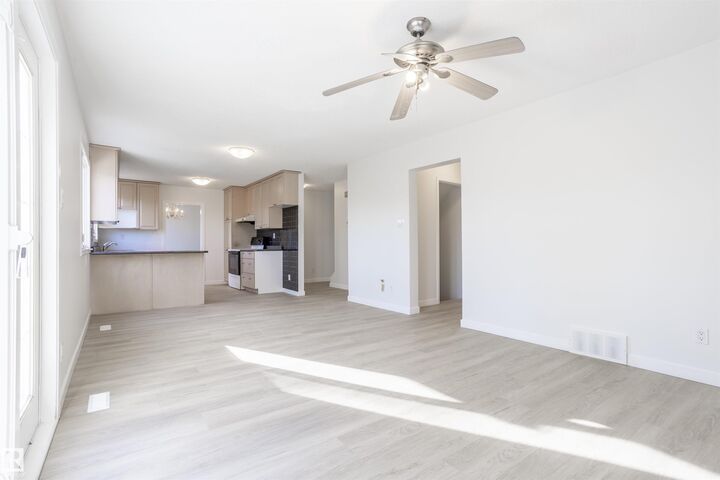 Property Photo:  17927 80 Avenue NW  AB T5T 0S6 