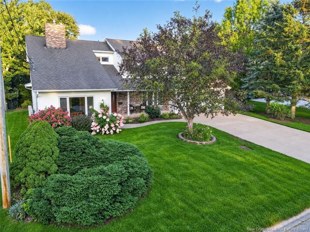 Property Photo:  26 Harvard Court  NB E1B 4S5 