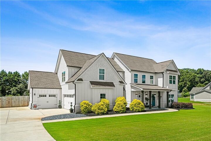 Property Photo:  1538 E Lake Road  GA 30252 