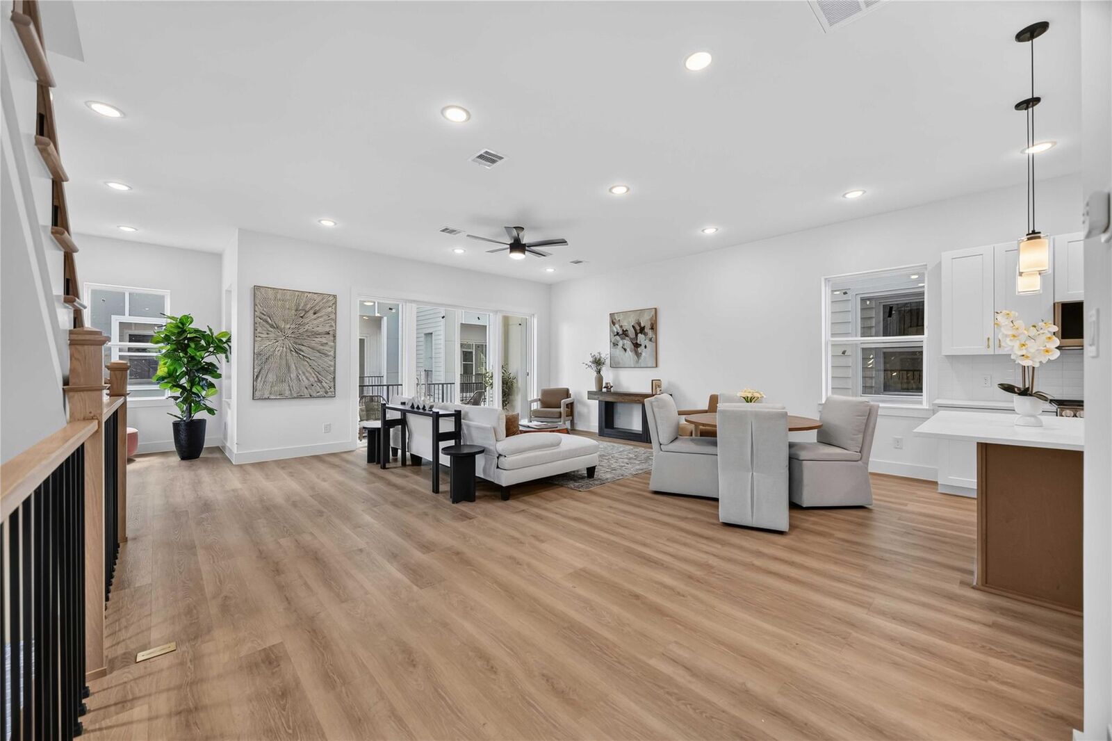 Property Photo: 318 Walthall A TX 77022