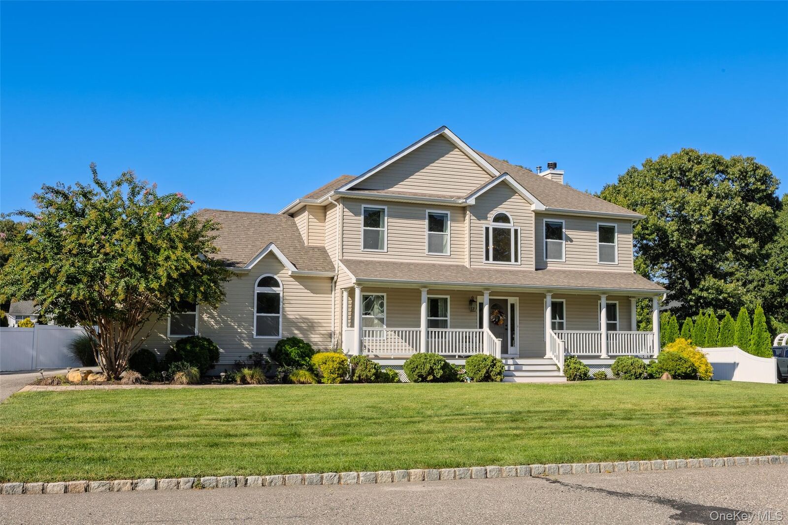 Property Photo:  9 Valerie Court  NY 11720 