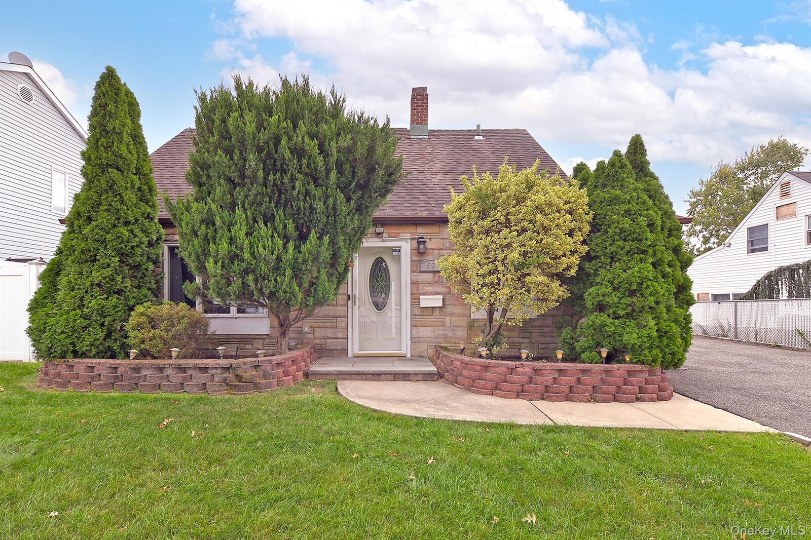 Property Photo:  69 Slate Lane  NY 11756 