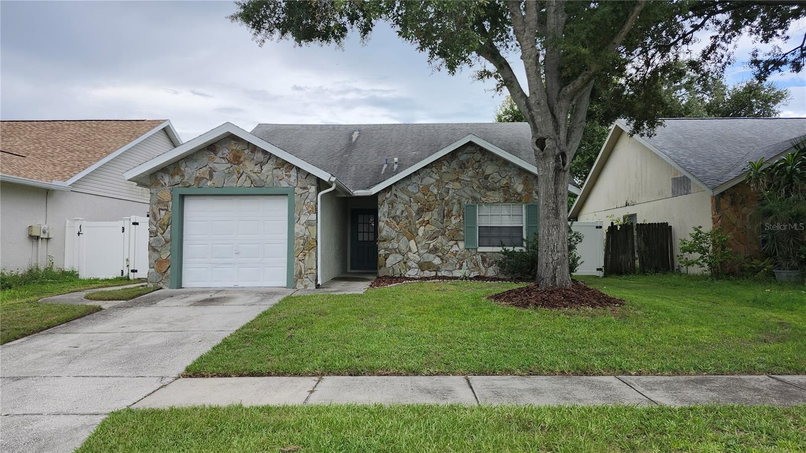 Property Photo: 1306 Coolridge Drive FL 33511
