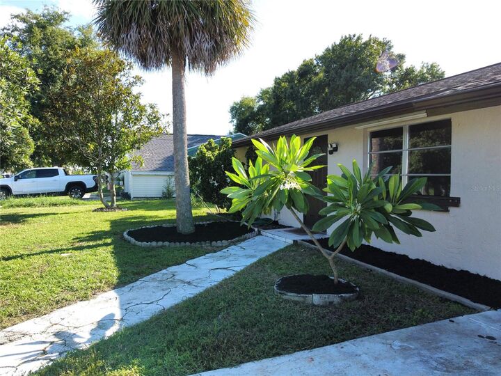 Property Photo:  1555 Beacon Drive  FL 33952 
