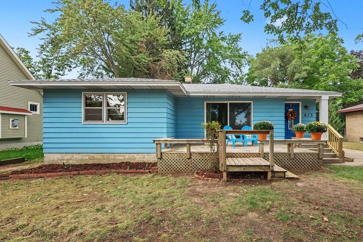 Property Photo: 615 Fall Street MI 49456