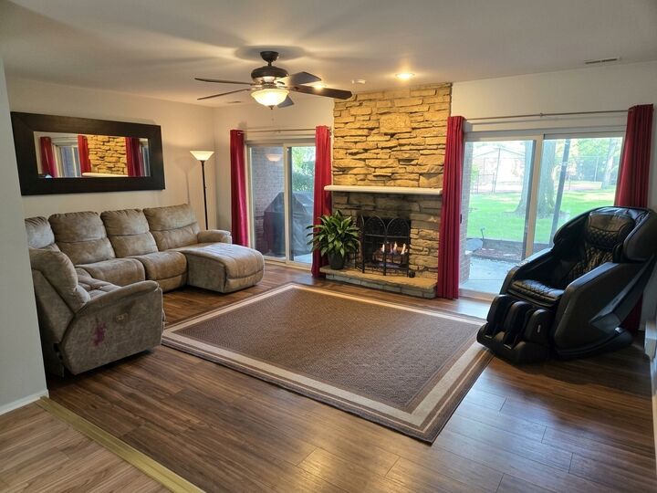 Property Photo:  416 S Dee Road 0  IL 60068 