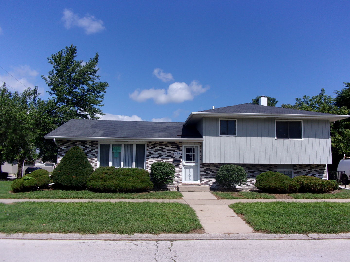 Property Photo: 14249 Evans Avenue IL 60419