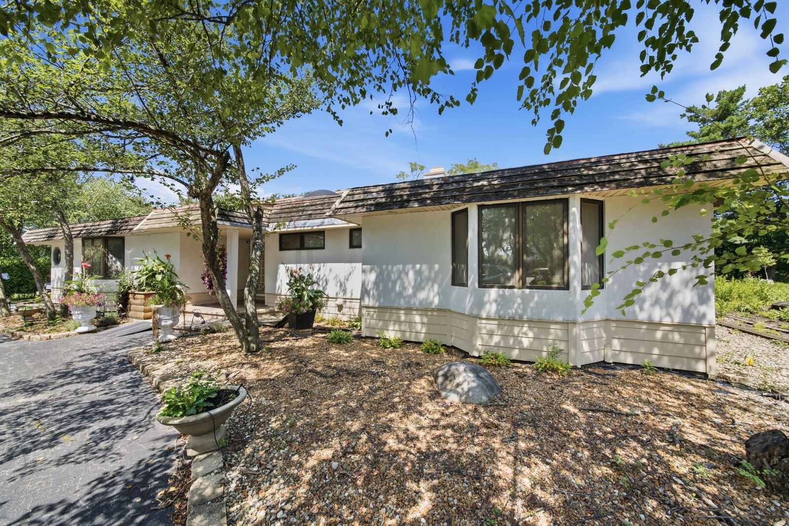 Property Photo: 90 Graymoor Lane IL 60461