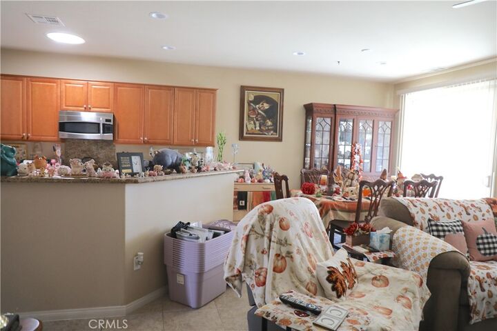 Property Photo:  81059 Avenida Vidrio  CA 92203 