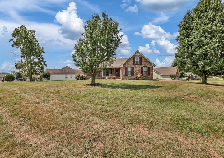 Property Photo: 3656 Fieldstone Dr TN 37040