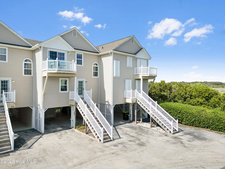Property Photo: 116 Heron Cay Court NC 28460