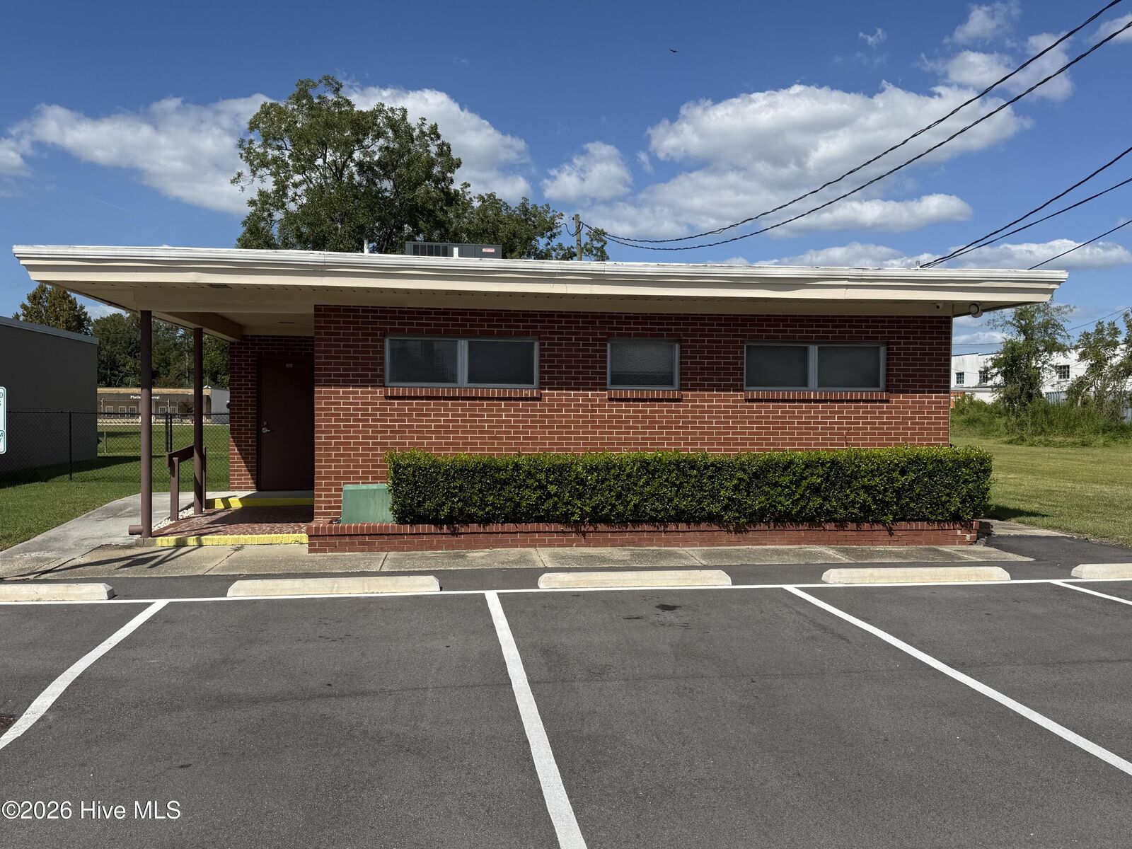 Property Photo: 615 College Street NC 28540