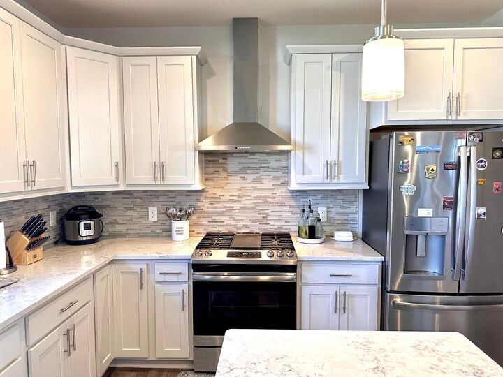 Property Photo: 4243 Cottagewood Court MN 55331