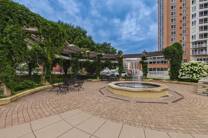 Property Photo:  6600 Lyndale Avenue S 1206  MN 55423 