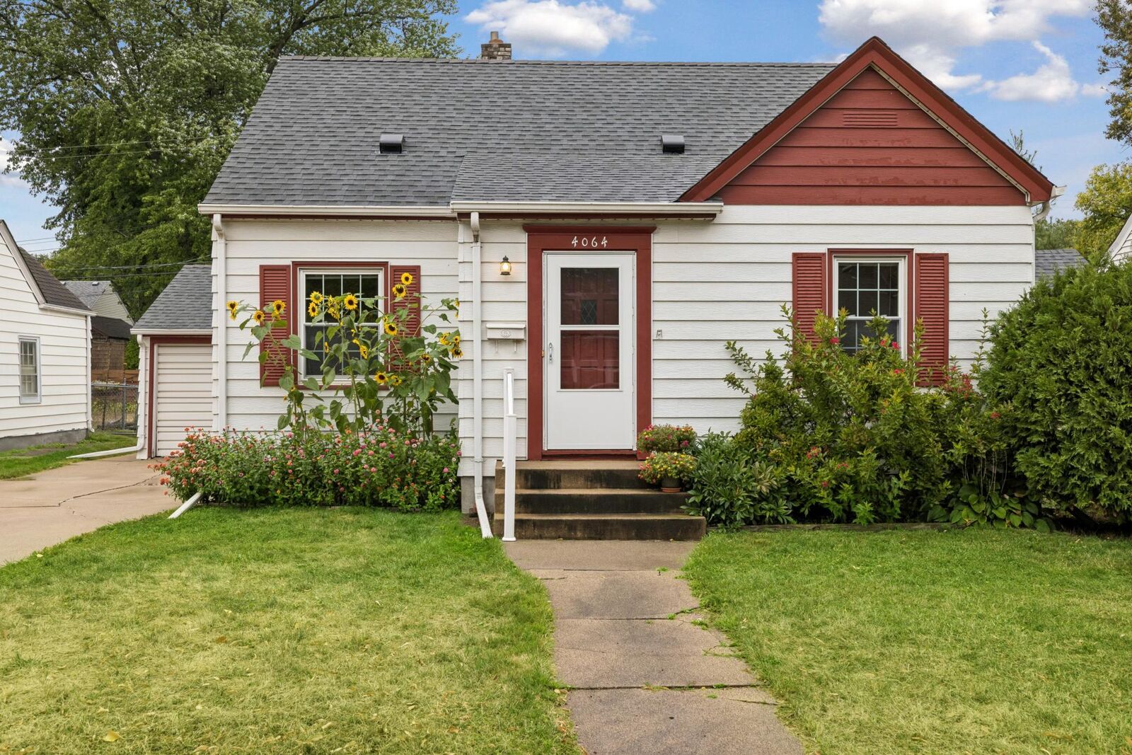 Property Photo: 4064 Xenwood Avenue S MN 55416
