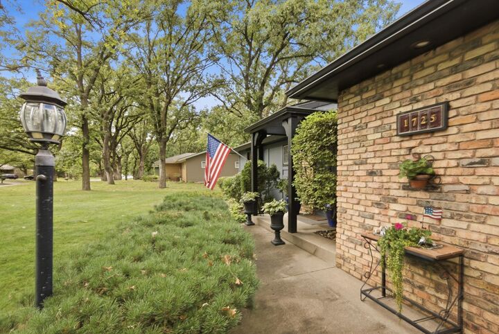 Property Photo:  1725 Woodland Road  MN 56304 