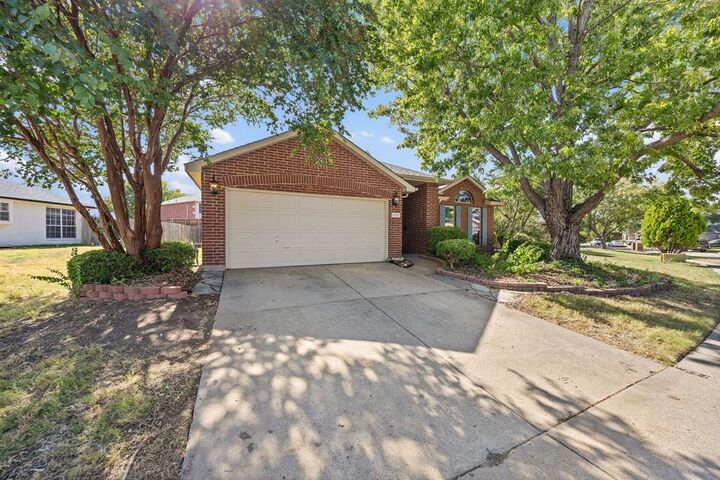 Property Photo: 1120 Regal Drive TX 75040