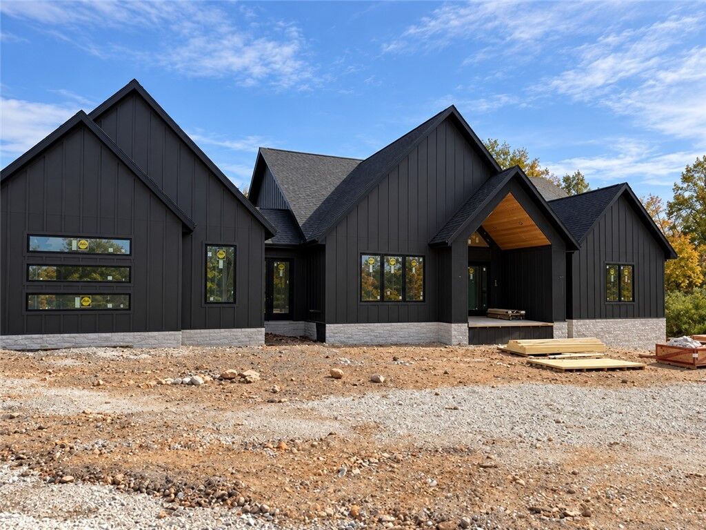 Property Photo:  802 NE Carmelia Lane  AR 72712 