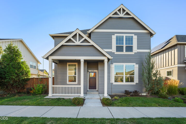 Property Photo:  61591 Aaron Way  OR 97702 