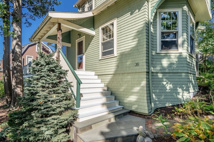 Property Photo:  36 Warwick Rd  MA 02472 