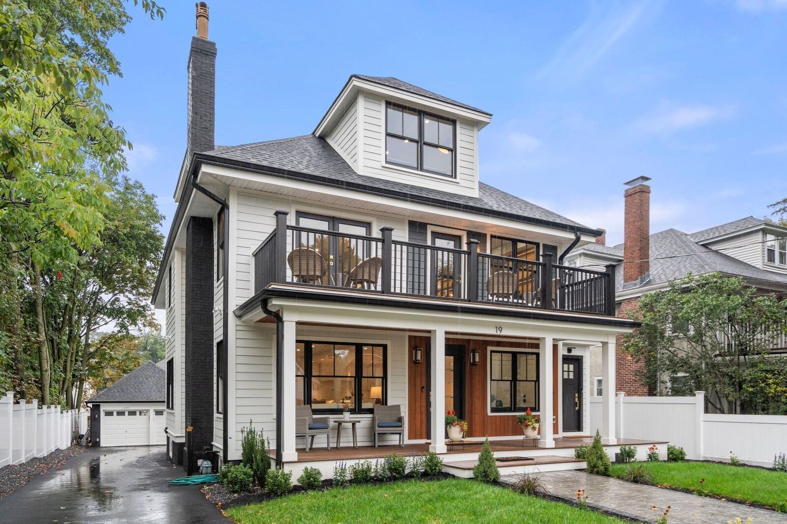 Property Photo:  19 Linden Ave  MA 02478 