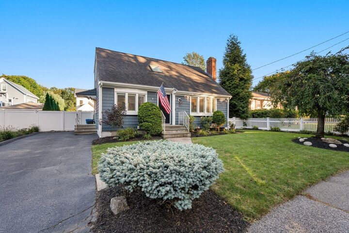 Property Photo: 20 Albert St MA 02453